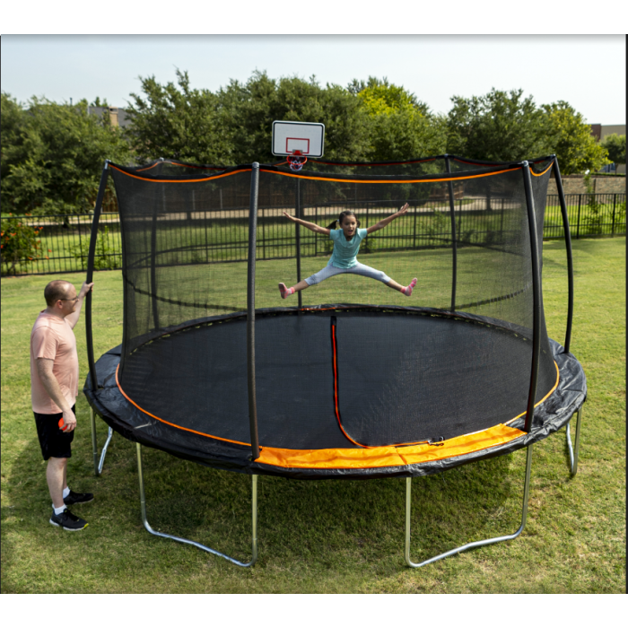 Rig mand Zoologisk have Predictor 15ft Trampoline with Basketball Hoop, Model# JK157P3UBHC2